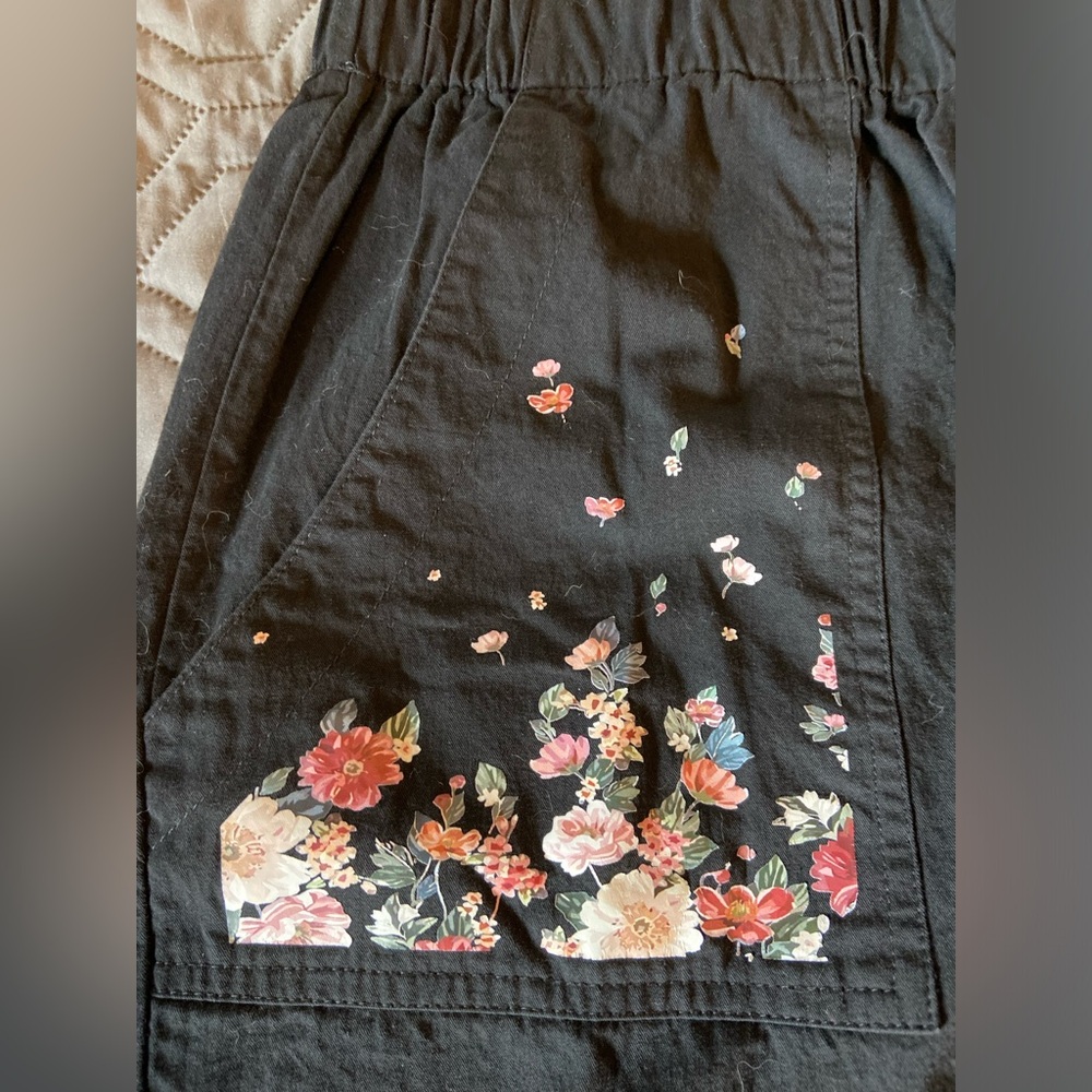 Drawstring shorts - Picture 6 of 6